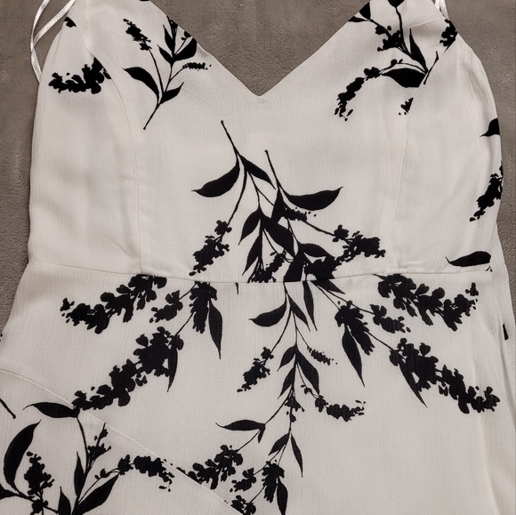 NWT Le Chateau Dress - Picture 6 of 8